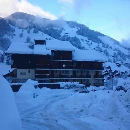 Val Blanc 1 8 * Arêches